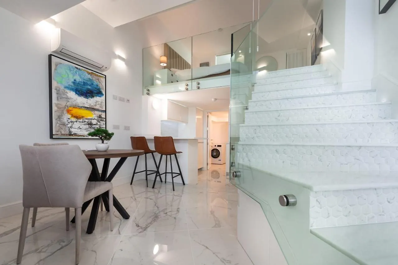 Beachfront Maisonette Gibraltar Apartment