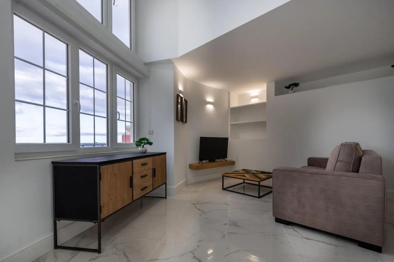 Beachfront Maisonette Gibraltar Apartment